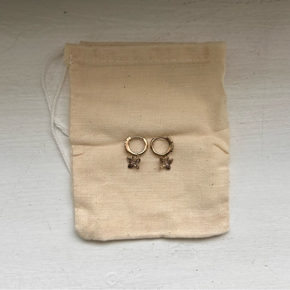 Francesca’s Butterfly Hoop Earrings